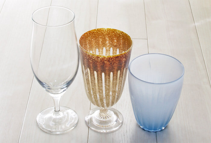 花岡央とDAISO（ダイソー）のグラス　　