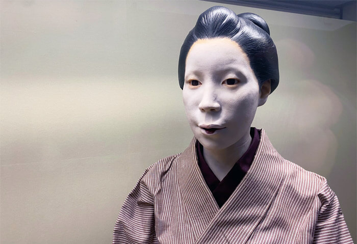 特別展「毒」 in 大阪市立自然史博物館の展示品：白粉化粧を施した江戸時代人女性腹顔像