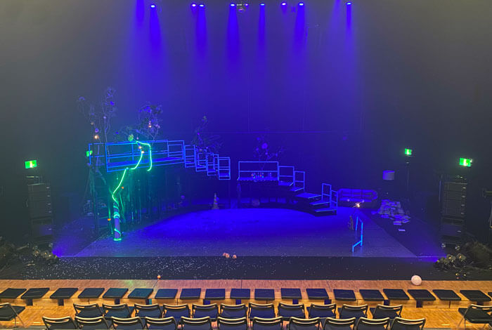 劇団ハイバイの舞台「再生2023」in 三重公演の舞台の写真