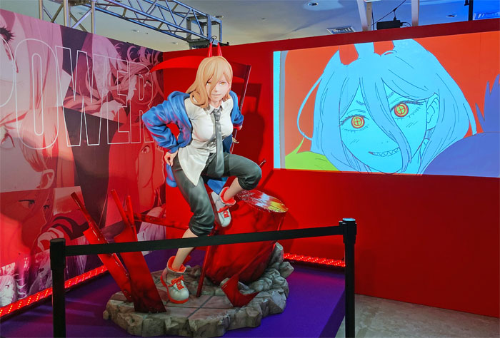 アニメーション チェンソーマン展2023 in 大阪に展示されていたパワーの等身大フィギュア