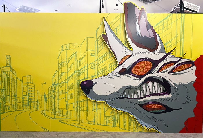 アニメーション チェンソーマン展2023 in 大阪に展示されていた狐の悪魔のフォトスポット